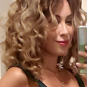 Meet your Posher, Nadia